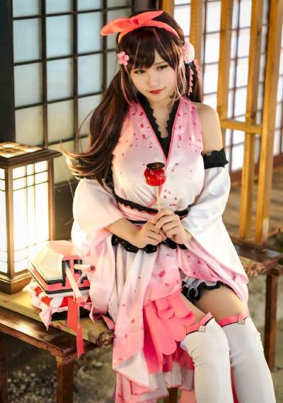 公爵的契约未婚妻第一季免费观看