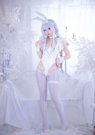 美女私密尿孔18