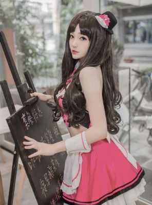 小豪一起上孟卉跟钰慧的演员